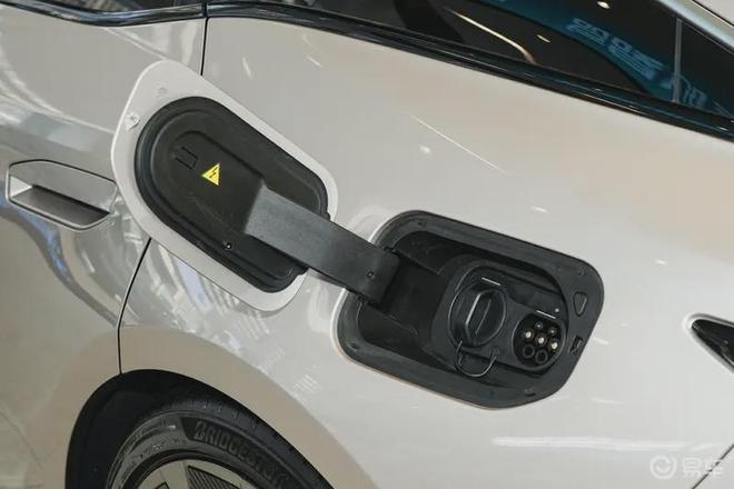 店 配华为鸿蒙座舱将于明年3月上市冰球突破豪华版广汽丰田铂智7实车到(图8)