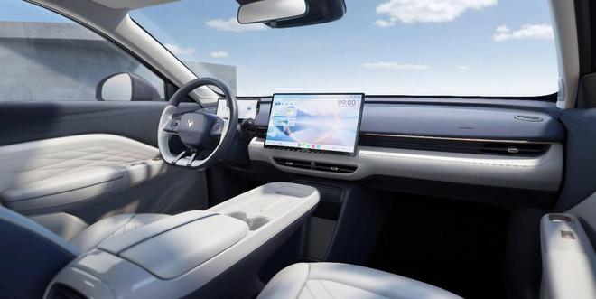 实力选手北汽极狐T1亮相广州车展冰球突破豪华版A0级纯电市场再添(图3)